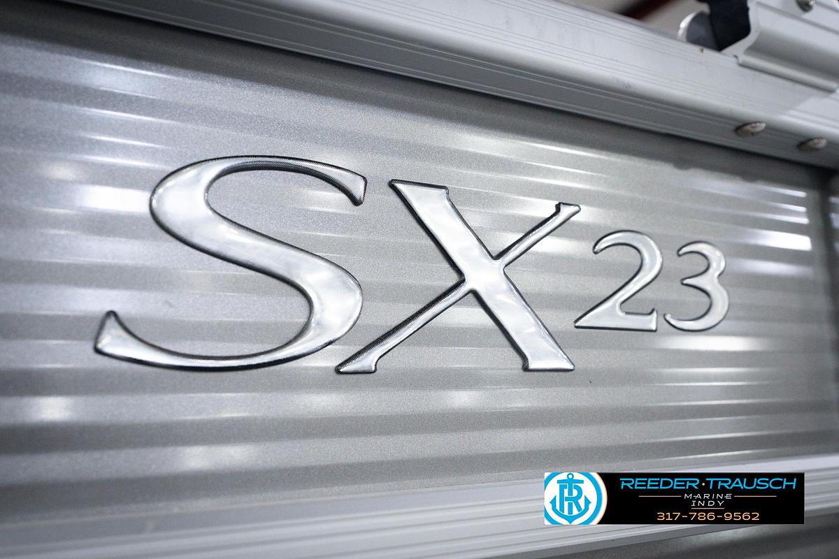 Used 2023 Bennington 23 SXSR
