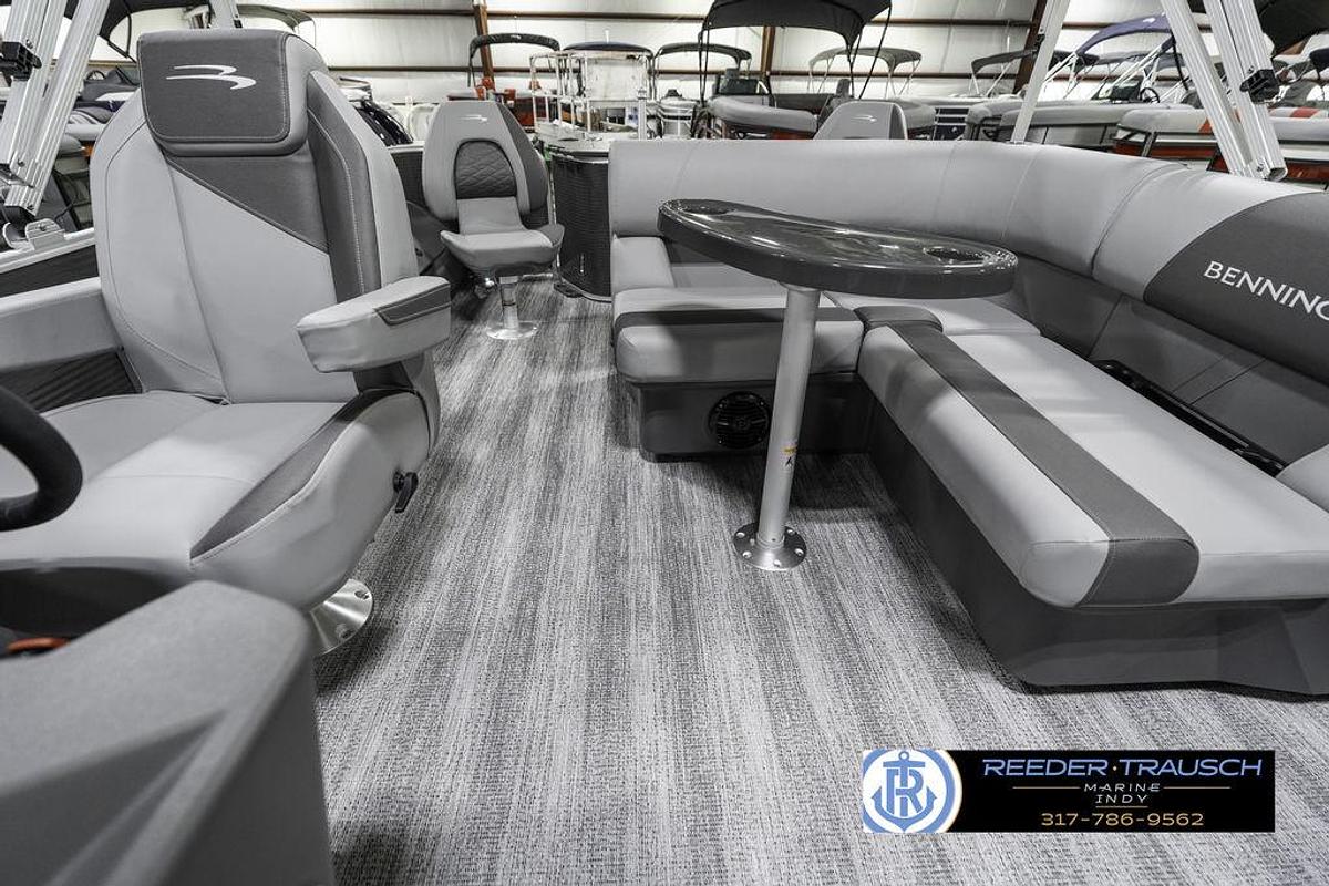 2025 Bennington 21 SS