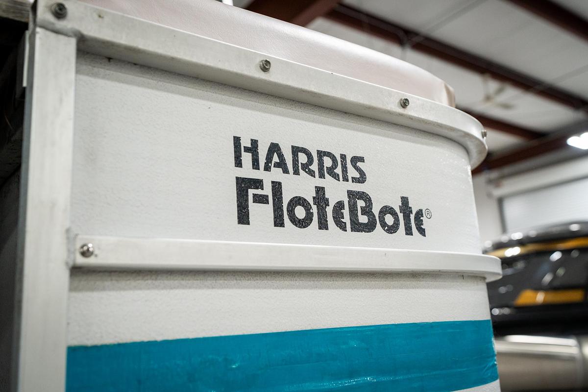 Used 1994 Harris Flote Boat
