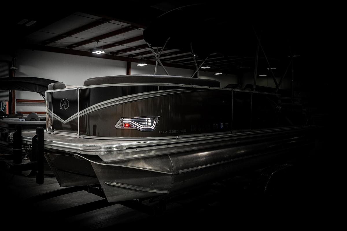 Used 2022 Avalon 2285 LSZ CRB