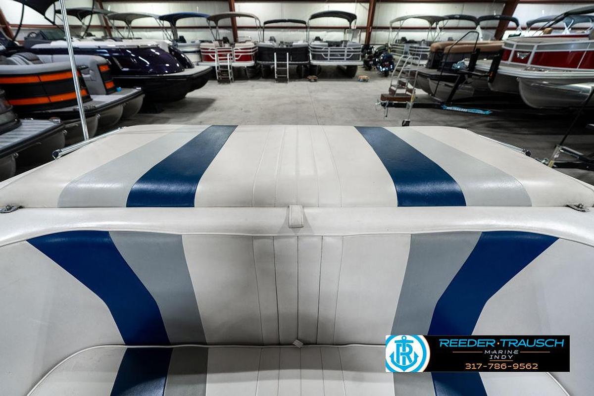 Used 1990 Rinker 206 Captiva