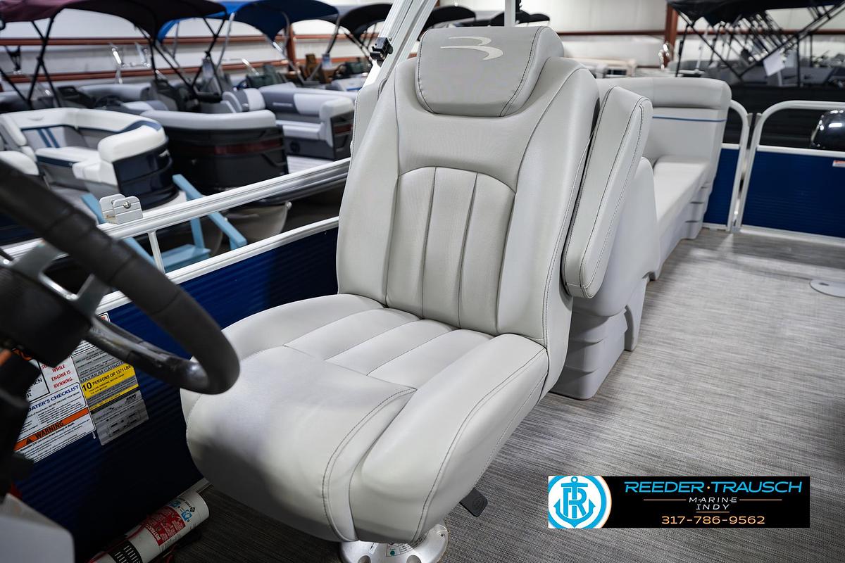 Used 2021 Bennington 22 SVSR
