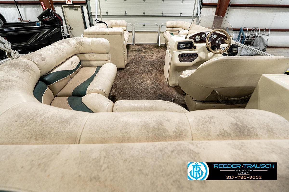 Used 2000 Bennington 2275 LX