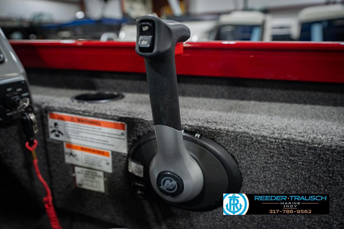 Used 2019 Crestliner VT17