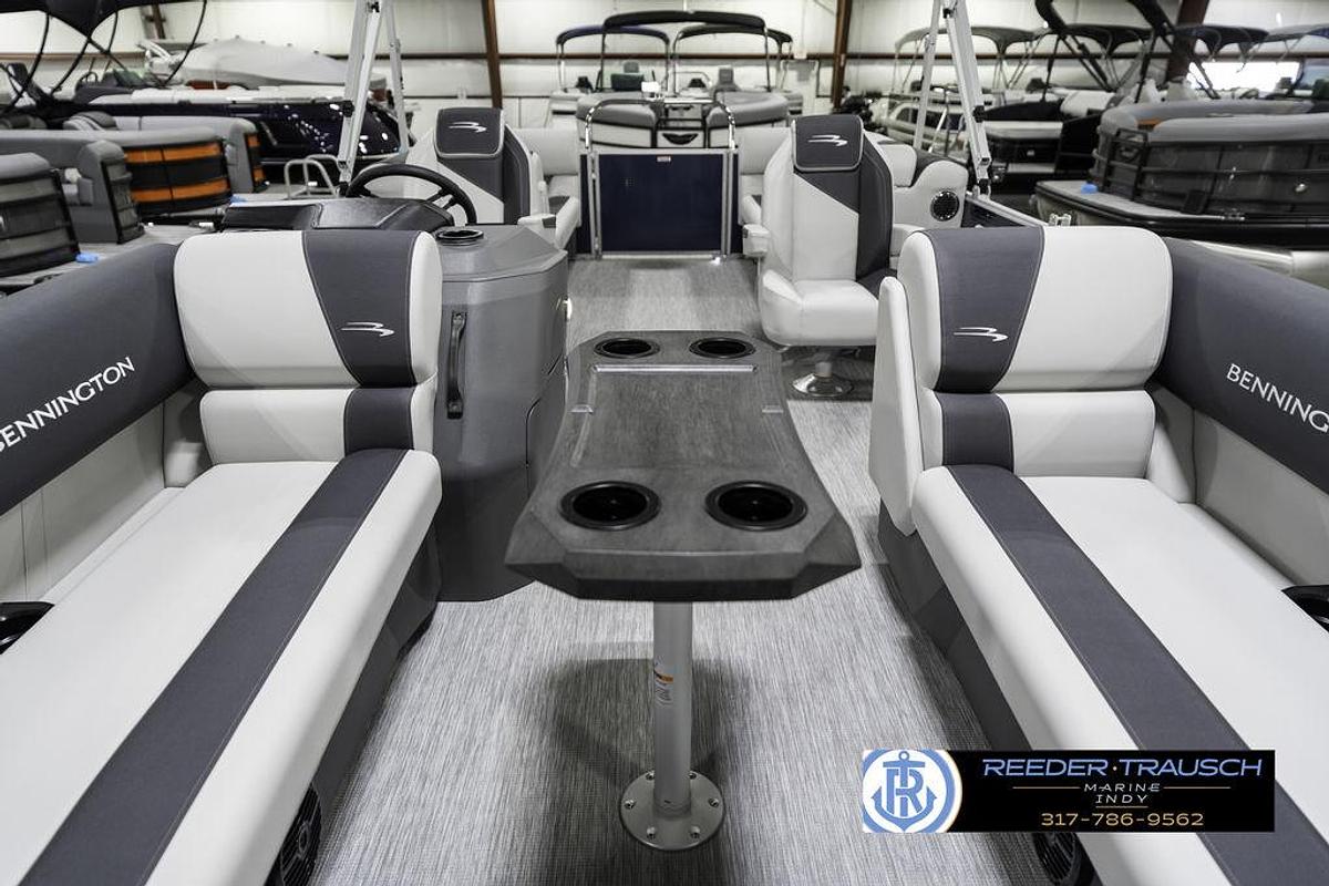2025 Bennington 22 SSR
