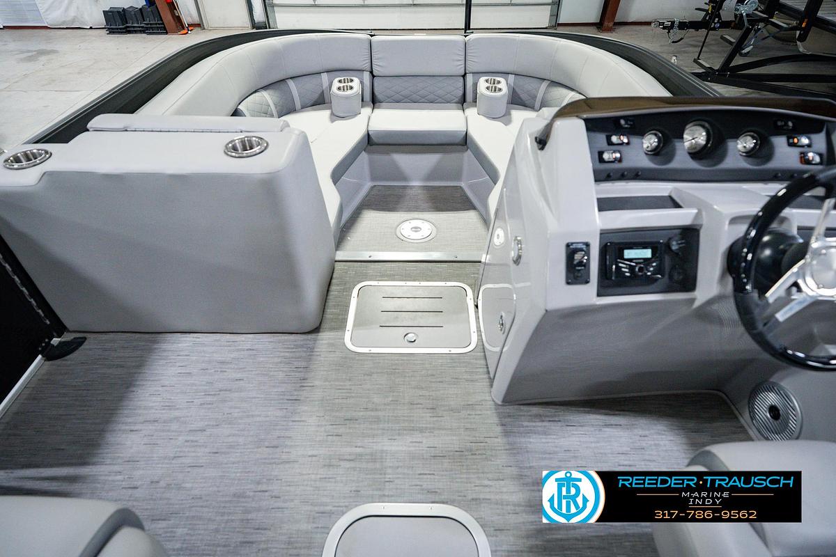 Used 2022 Bennington 23 LTSB