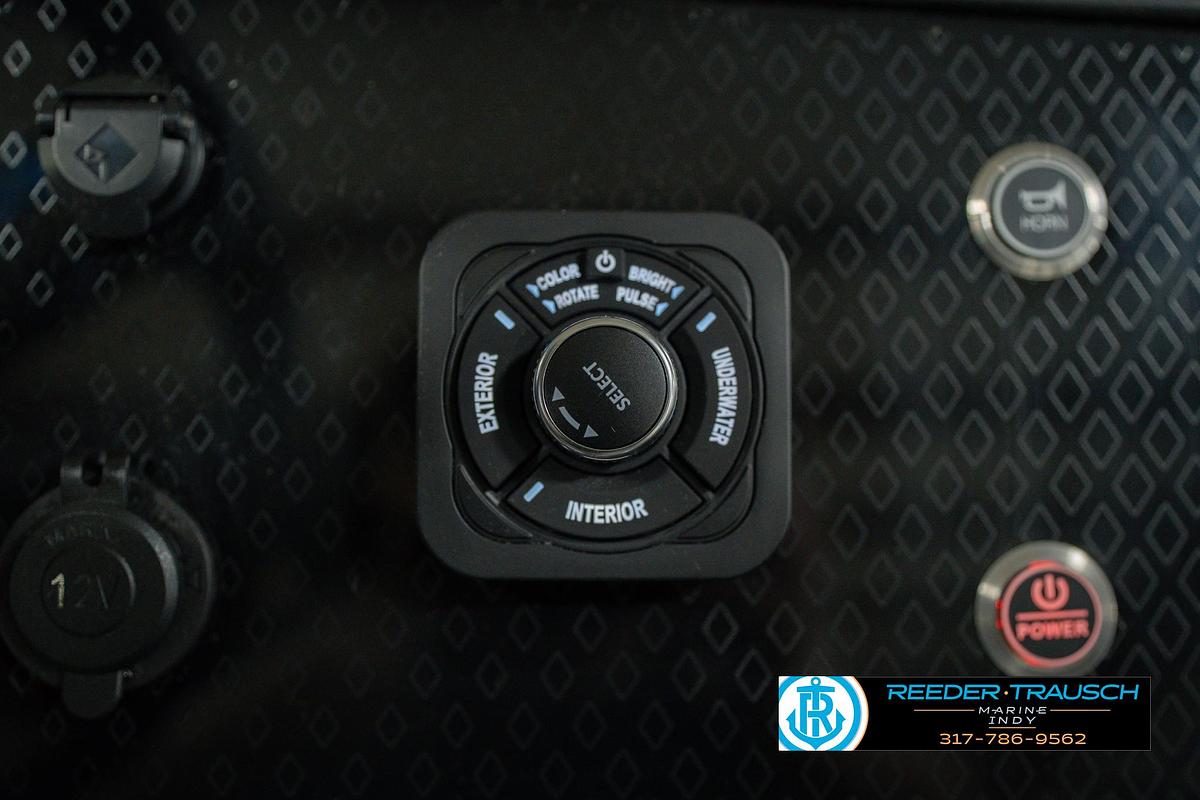 2026 Bennington 22 MSB