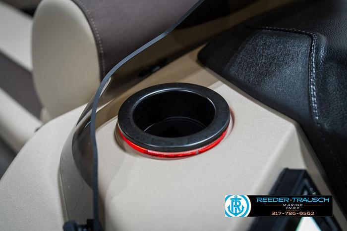 2025 Bennington 21 SLS