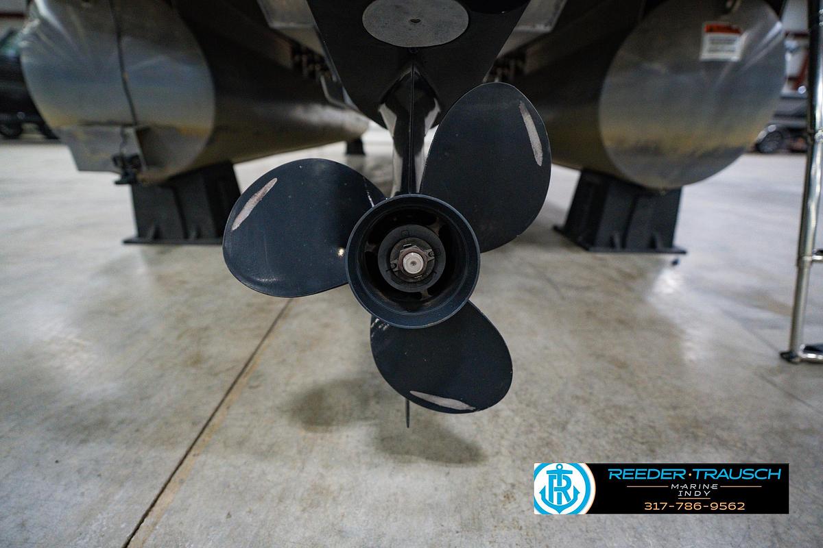 Used 2016 Bennington 2375 RSB