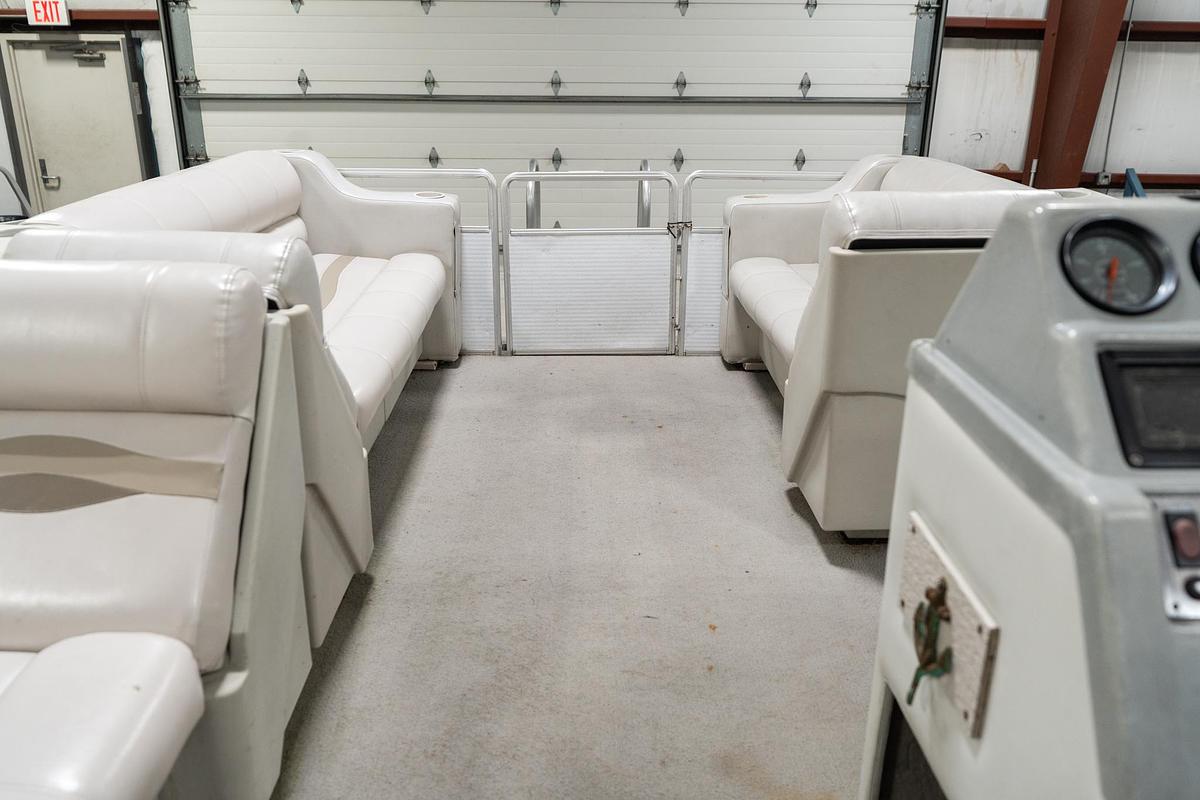 Used 1994 Harris Flote Boat