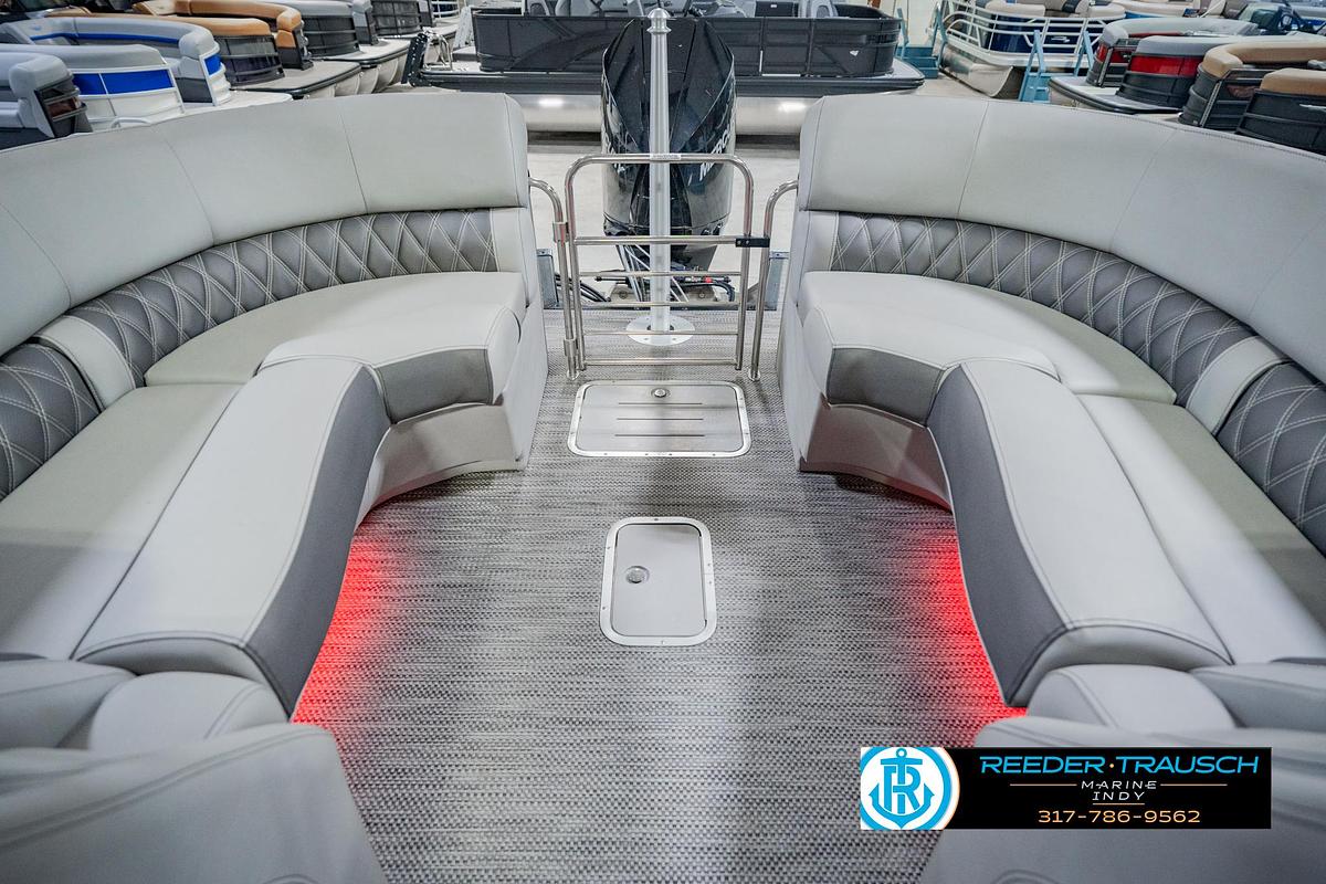 Used 2022 Bennington 23 QXFBA