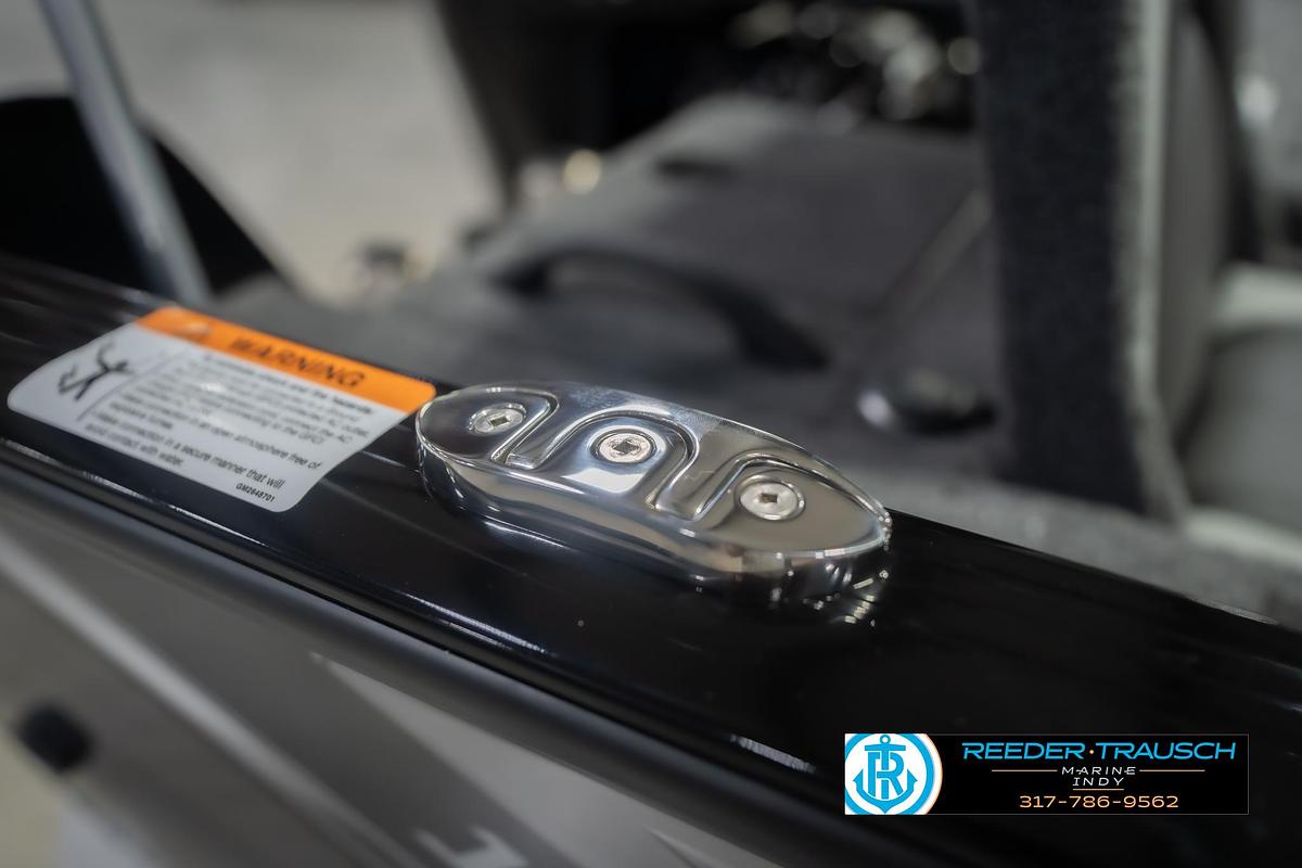 2026 Lund 1775 Impact XS