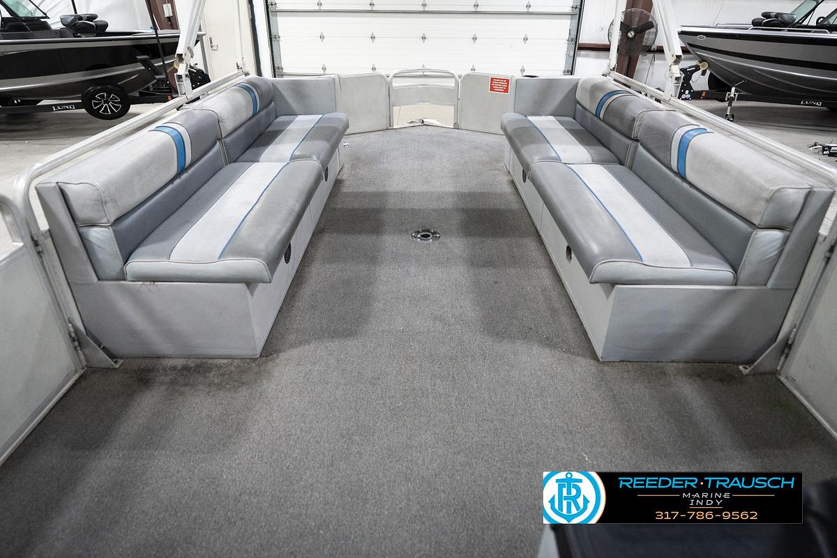Used 1992 Sun Tracker Party Barge 24