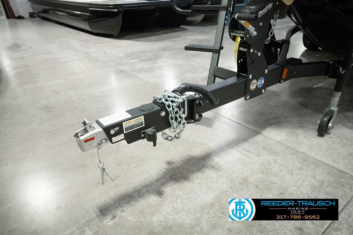 2026 Lund 1975 Pro V Sport