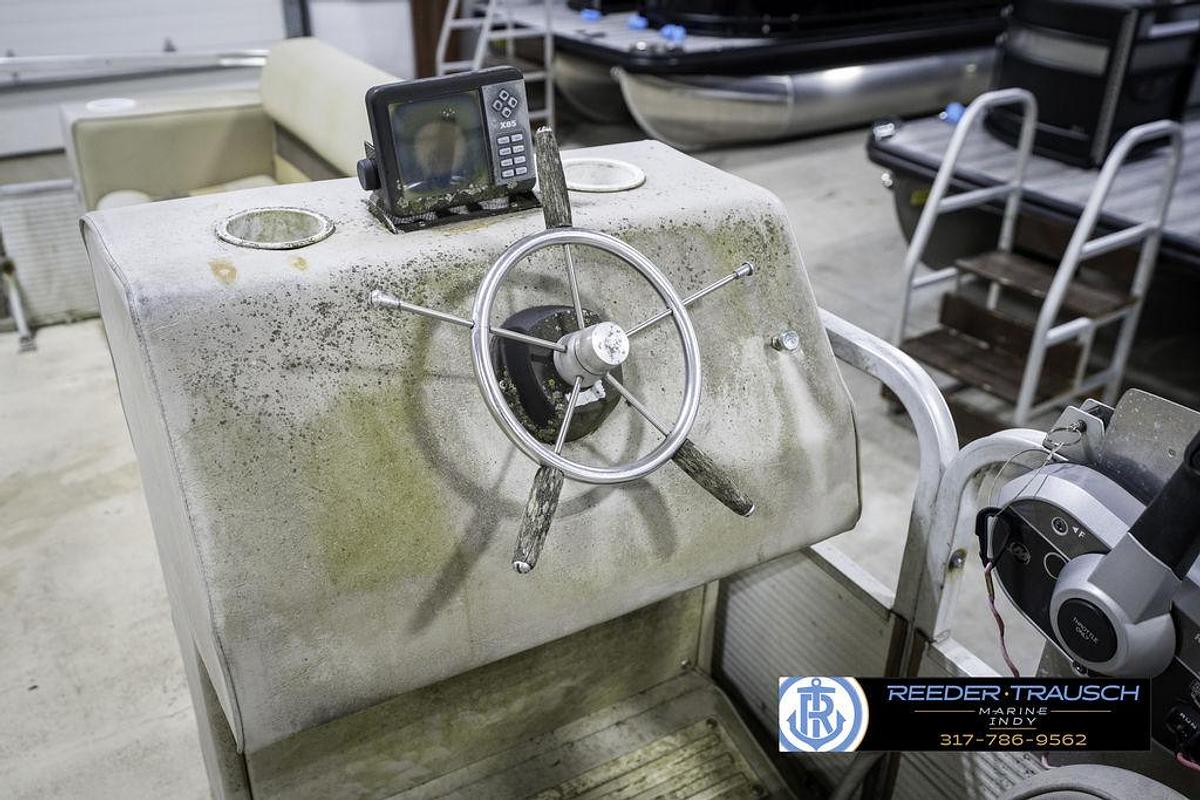 Used 1985 Godfrey Aqua Patio