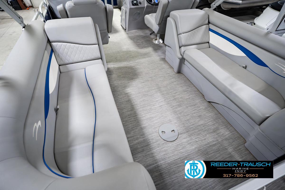 Used 2021 Bennington 22 SVSR