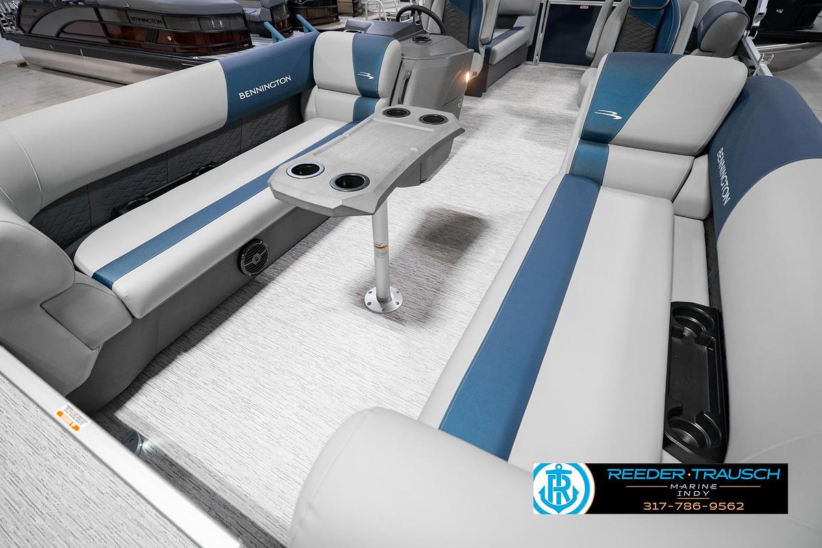 2027 Bennington 21 SSR