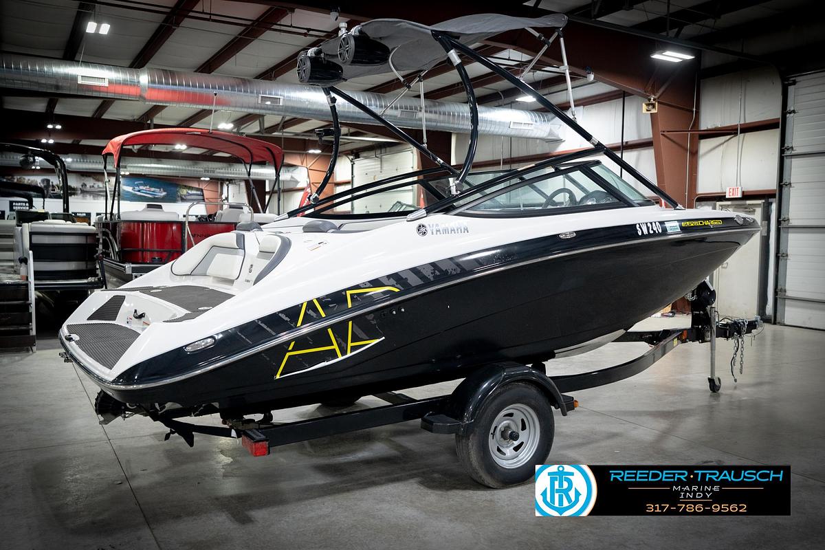 Used 2015 Yamaha AR192