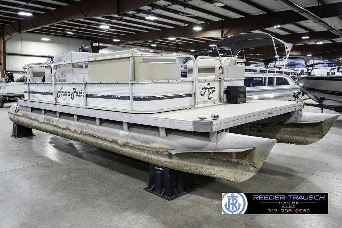 Used 1985 Godfrey Aqua Patio