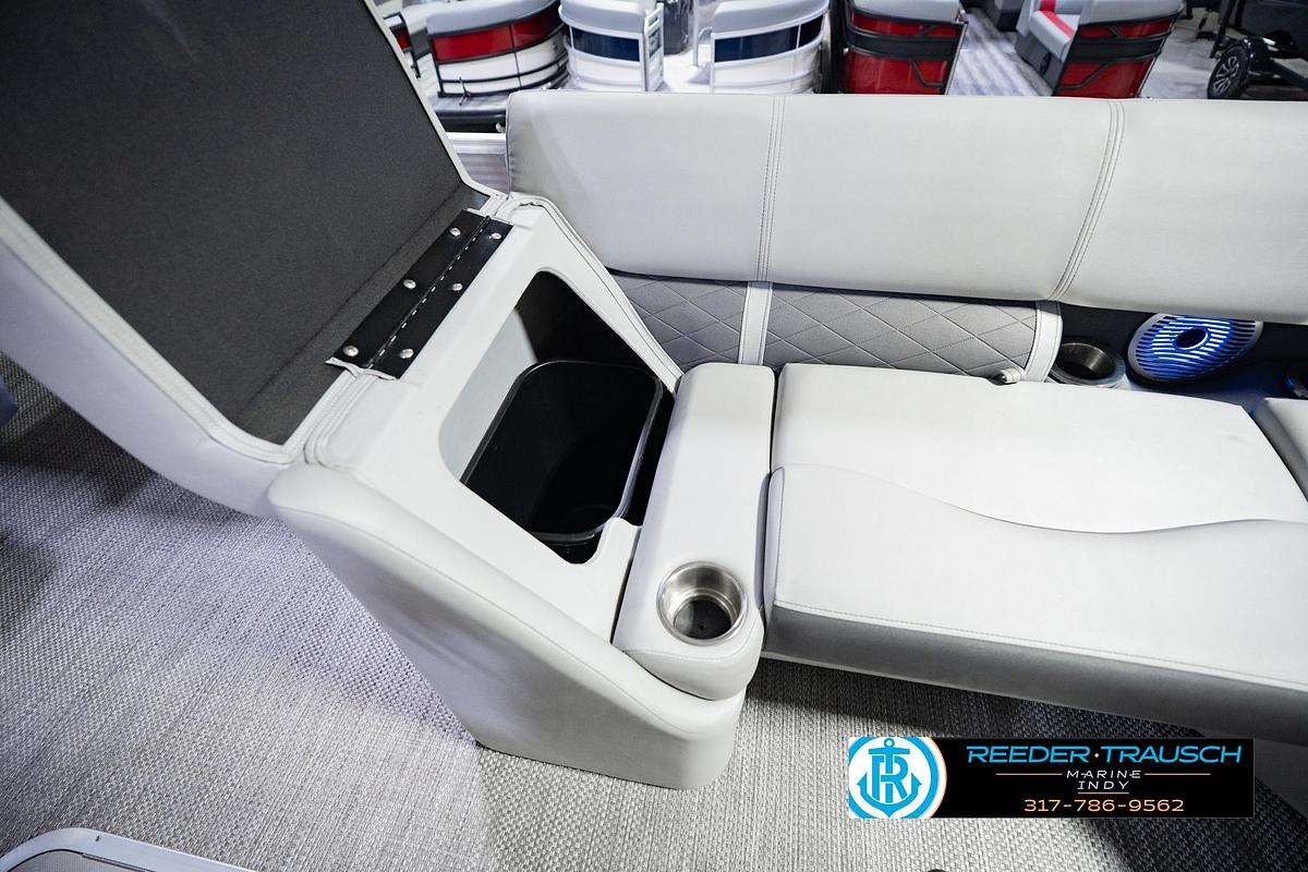 Used 2023 Bennington 23 LSR