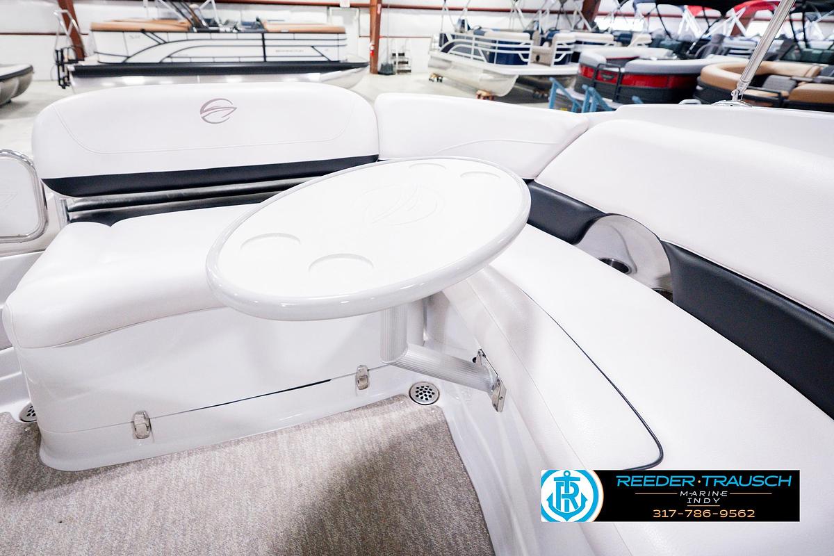 Used 2012 Crownline E4