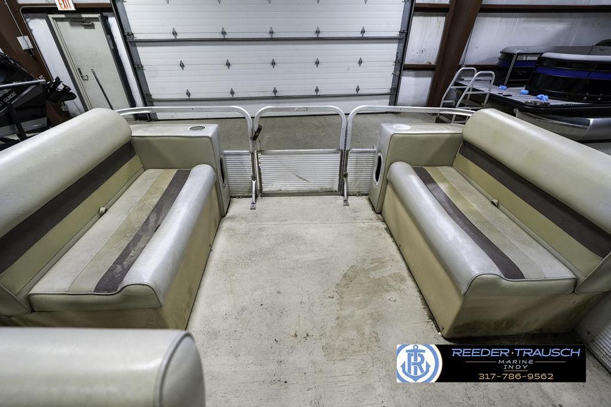 Used 1985 Godfrey Aqua Patio