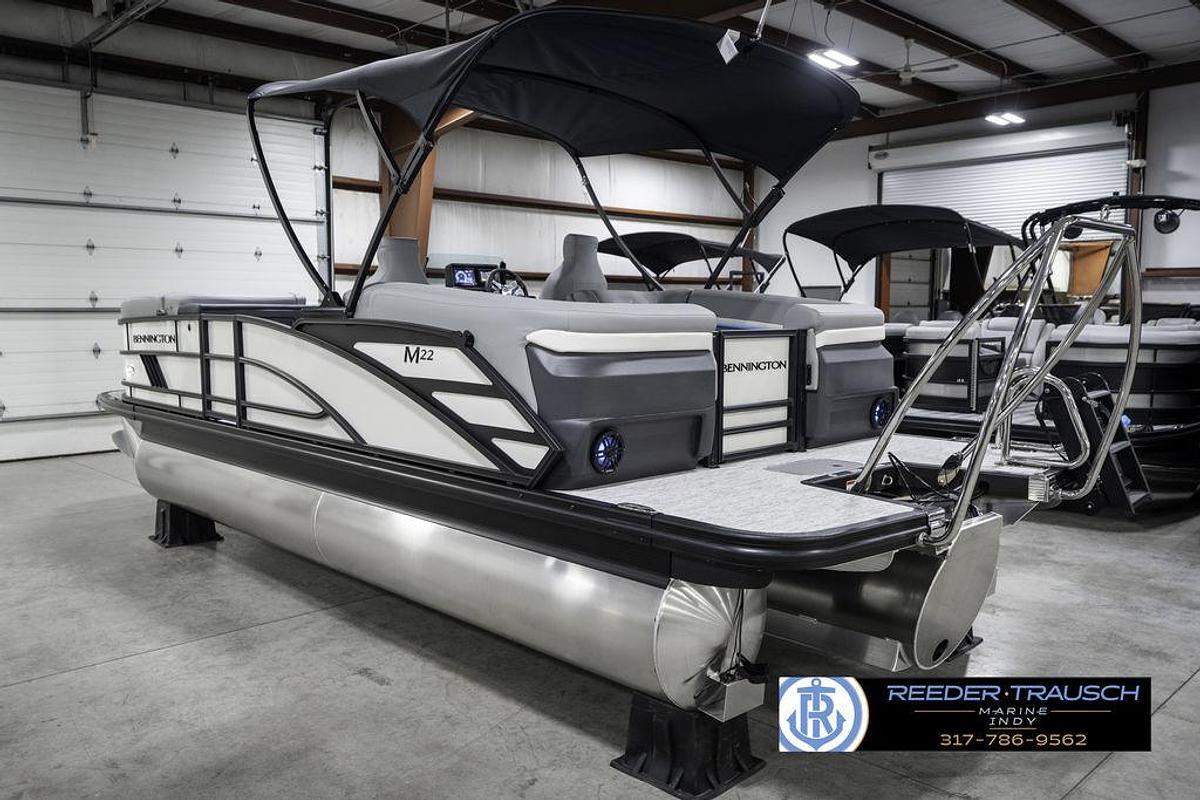 2025 Bennington 22 MFB