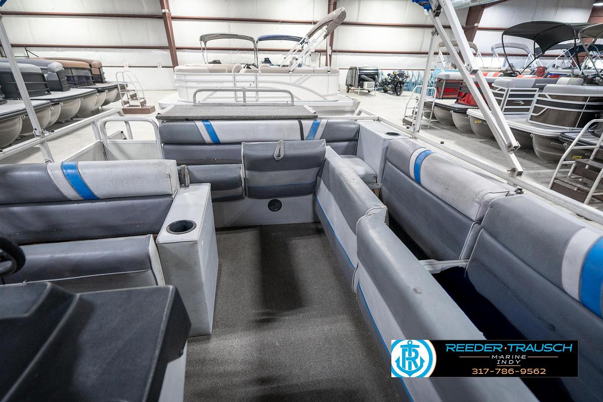 Used 1992 Sun Tracker Party Barge 24