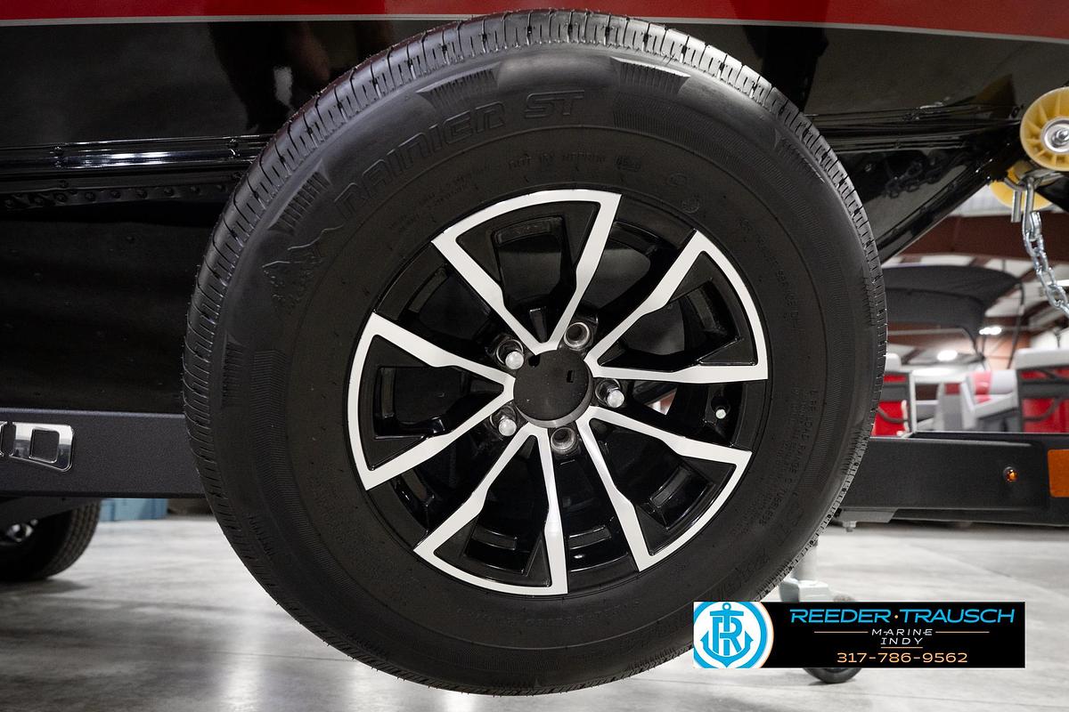 2026 Lund 1775 Impact XS SS