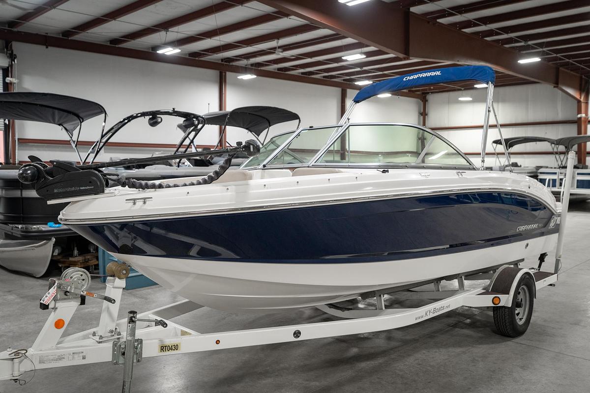 Used 2013 Chapparal 19 H20 F/S