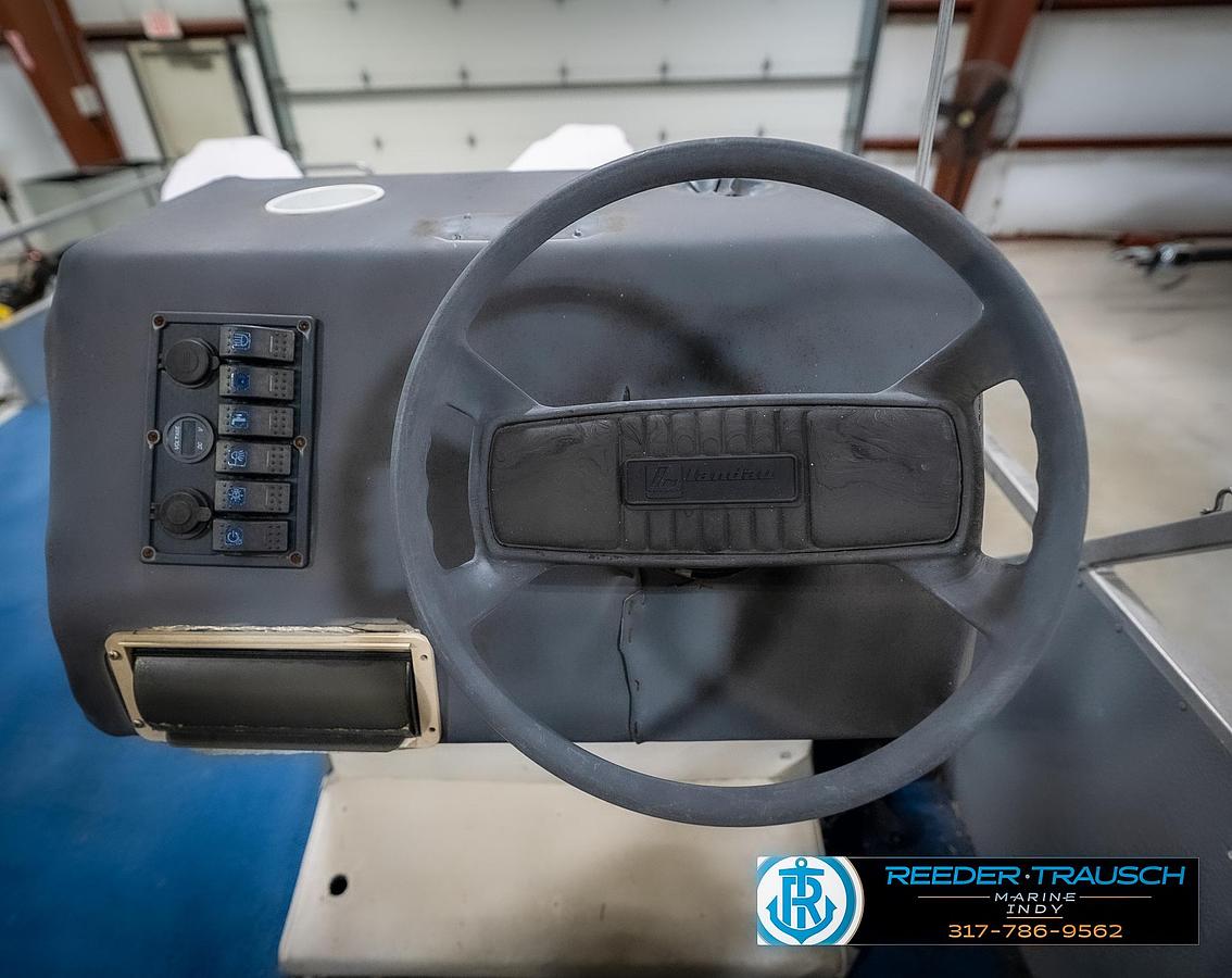 Used 1988 Landau 20 Adventurer