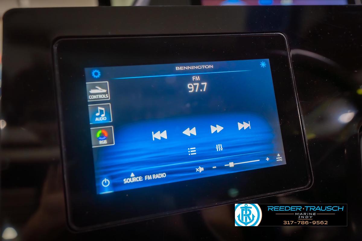 2026 Bennington 27 RXFBWAT2