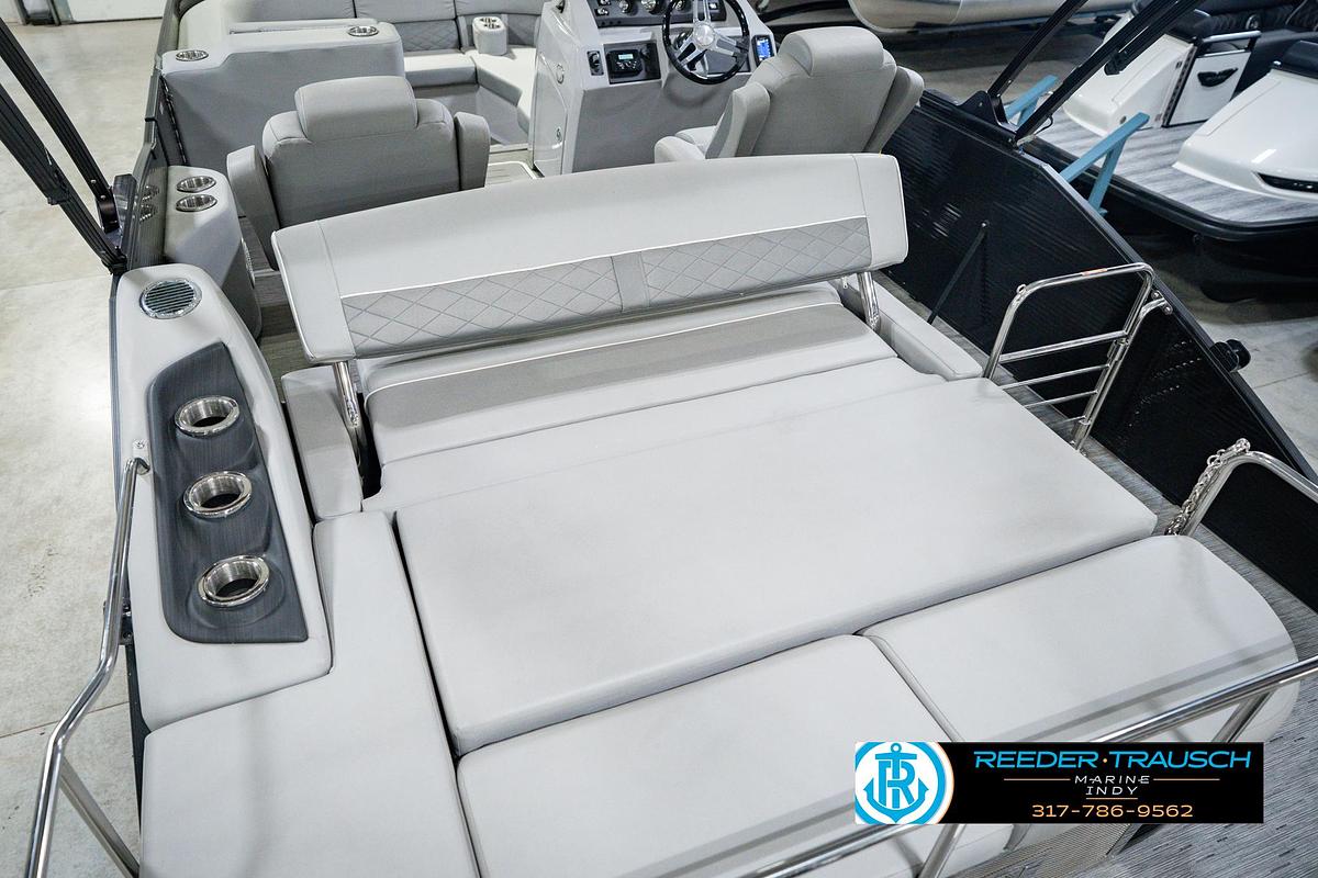 Used 2022 Bennington 23 LTSB