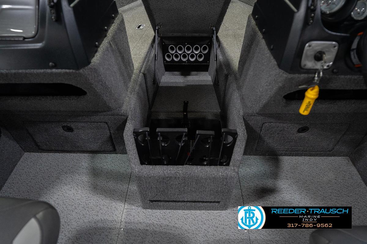 Used 2023 Lund 1875 Impact XS