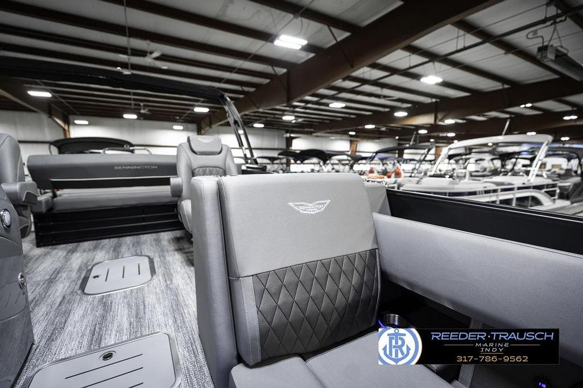 2025 Bennington 23 LTSB