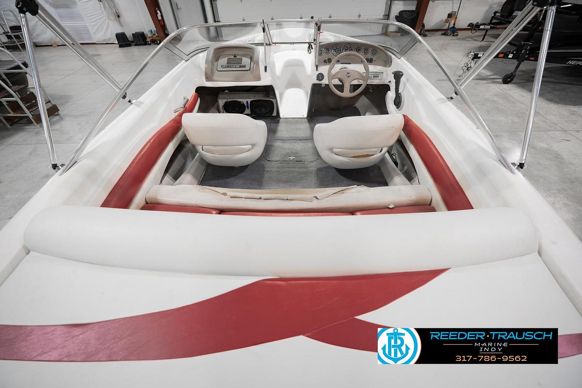 Used 2003 Larson SEi 180