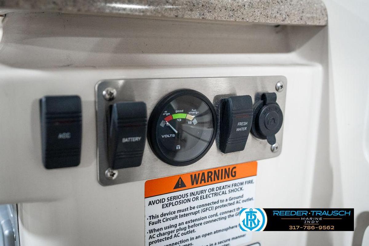 Used 2014 Bennington 25 RCB