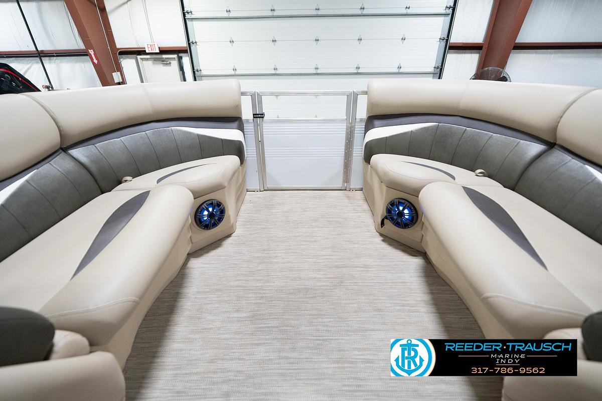 Used 2020 Leisure Craft 2435 LX