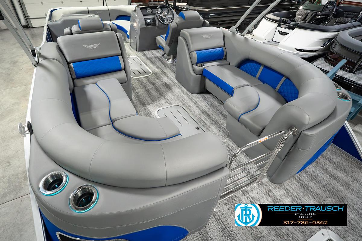 Used 2025 Bennington 25 L Bowrider