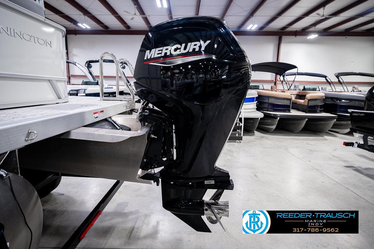 Used 2025 Bennington 22 SLS