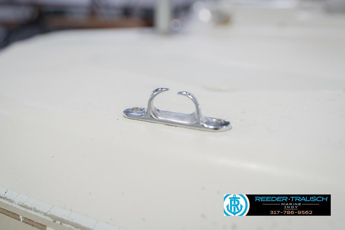 Used 2002 Hurricane SS232