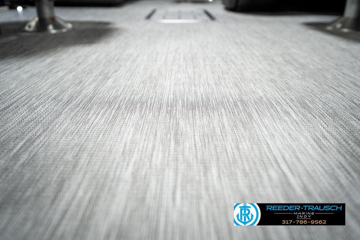 2025 Bennington 22 SSR