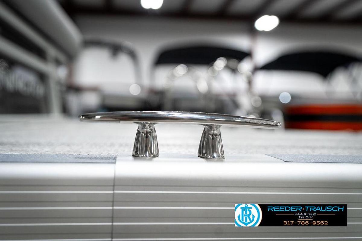 2025 Bennington 21 SLJ