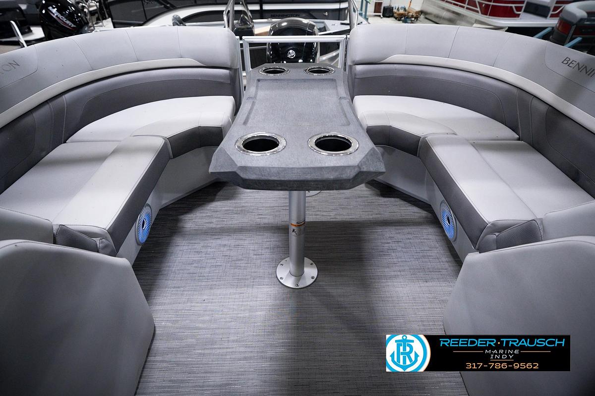 Used 2023 Bennington 23 SXSR