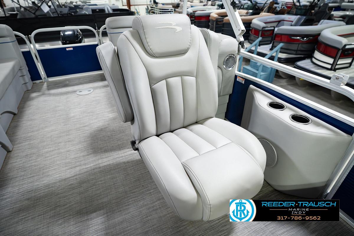 Used 2021 Bennington 22 SVSR