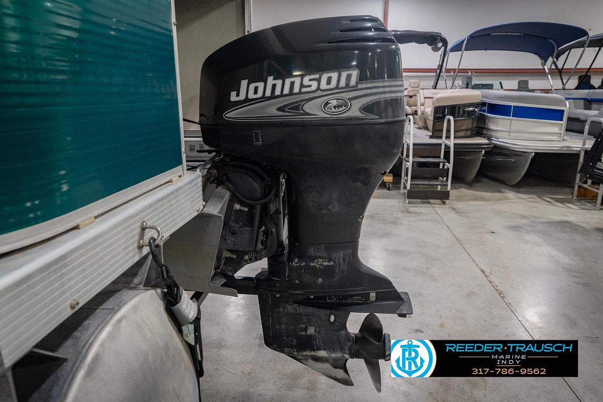 Used 2000 Bennington 227L