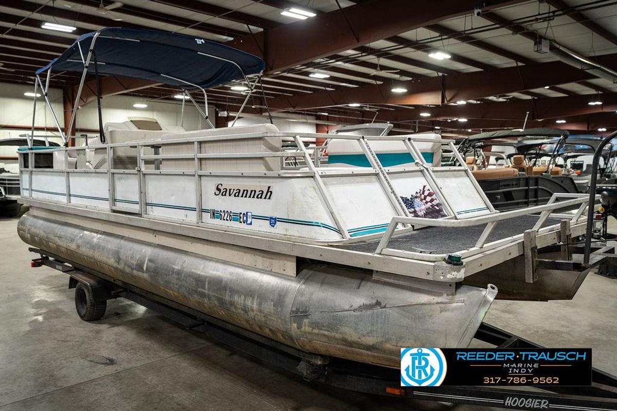 Used 1989 Crest Savannah Crest II