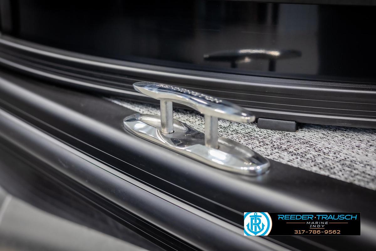 2025 Bennington 22 MFB