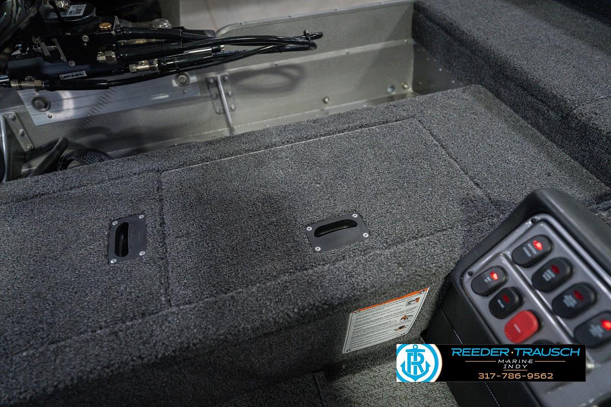 2026 Lund 1875 Pro Guide