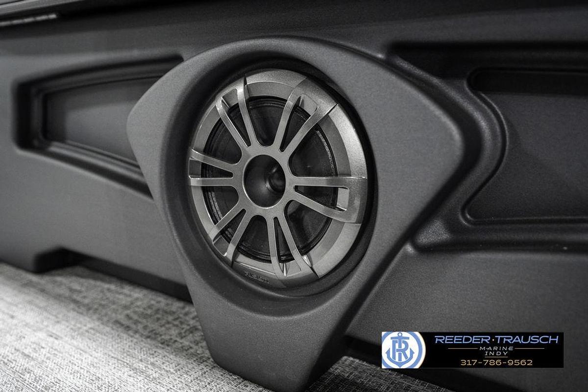 2025 Avalon 1785 Venture CRB